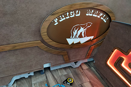 Logo kavárny z polystyrenu